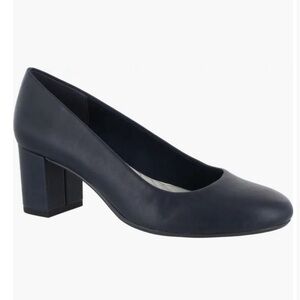 Easy Street Proper‎ Block Heel Pumps Navy Blue Size 8
